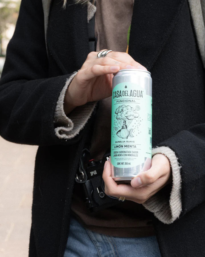 BEBIDA CARBONATADA CON LIMON MENTA, MINERALES Y VITAMINA C 355 ML
